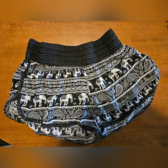 No Boundries Elephant shorts size medium 7-9 - Picture 1 of 16